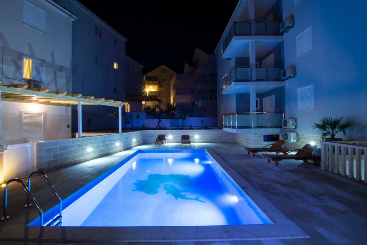 Apartments Sara 4 Bol Exterior foto