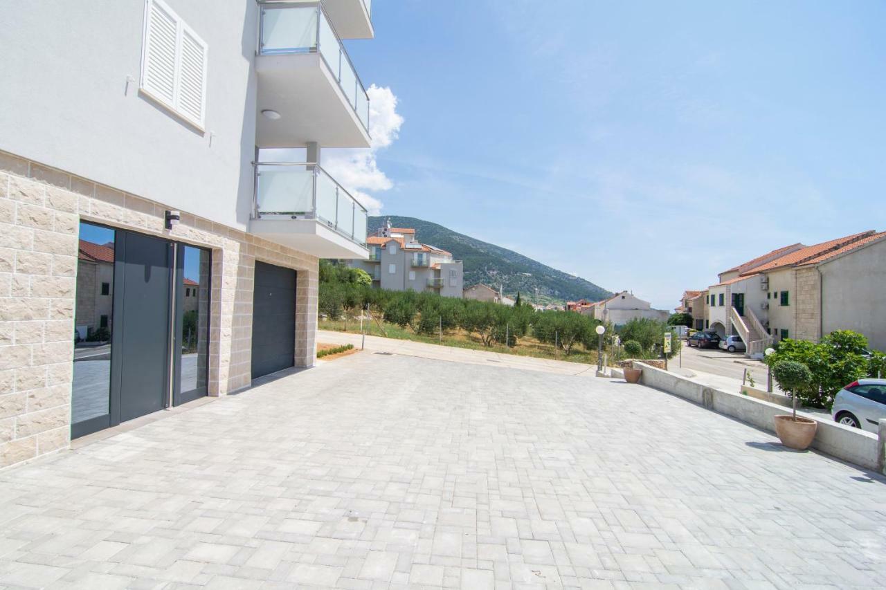 Apartments Sara 4 Bol Exterior foto